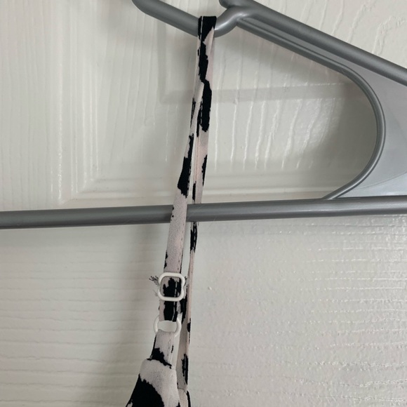 Express Leopard Dress - Picture 4 of 6